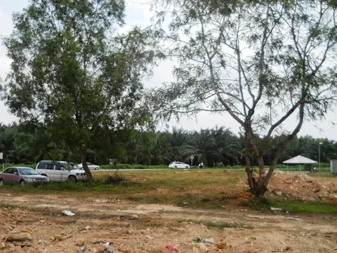 Pembersihan Tapak Cadangan Komplek Anak Yatim Di Labu - foto 9