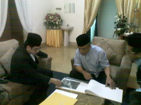 Kunjungan Hormat Pengasas Yayasan TAAT Kepada YTM Dato' Haji Mubarak Bin Dohak, Dato' Shah Bandar, Dato' Kelana Petra Sri Jaya Undang Luak Sungai Ujong - foto 2