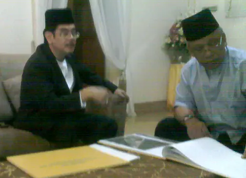Kunjungan Hormat Pengasas Yayasan TAAT Kepada YTM Dato' Haji Mubarak Bin Dohak, Dato' Shah Bandar, Dato' Kelana Petra Sri Jaya Undang Luak Sungai Ujong - foto 4
