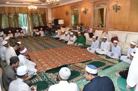 Majlis Berbuka Puasa Bersama 2017 Anak Yatim Dan Pelajar Tahfiz Di Kediaman Pengasas Yayasan TAAT - foto 8