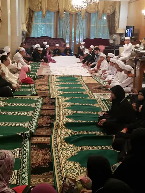 Majlis Berbuka Puasa 2018 Bersama  Anak Yatim Dan Pelajar Tahfiz Di Kediaman Pengasas Yayasan TAAT - foto 3