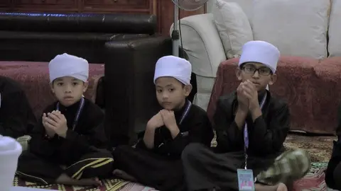 Majlis Berbuka Puasa 2018 Bersama  Anak Yatim Dan Pelajar Tahfiz Di Kediaman Pengasas Yayasan TAAT - foto 6