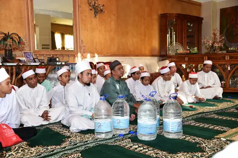 Majlis Berbuka Puasa Bersama 2016 Anak Yatim Di Kediaman Pengasas Yayasan TAAT - foto 7