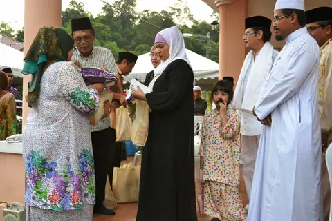 Majlis Iftar dan Sumbangan Kepada Anak Yatim Di Rumah Timbalan Mufti Negeri Sembilan - foto 8