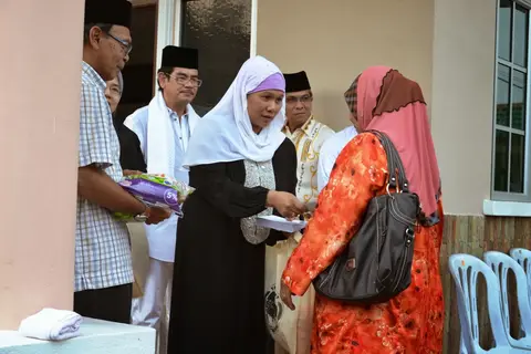Majlis Iftar dan Sumbangan Kepada Anak Yatim Di Rumah Timbalan Mufti Negeri Sembilan - foto 9