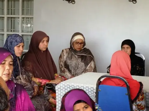 Majlis Pengagihan Zakat Kepada Anak-Anak Yatim Anjuran Bersama SMK Tengku Ismail, Sg Petani, Kedah - foto 5