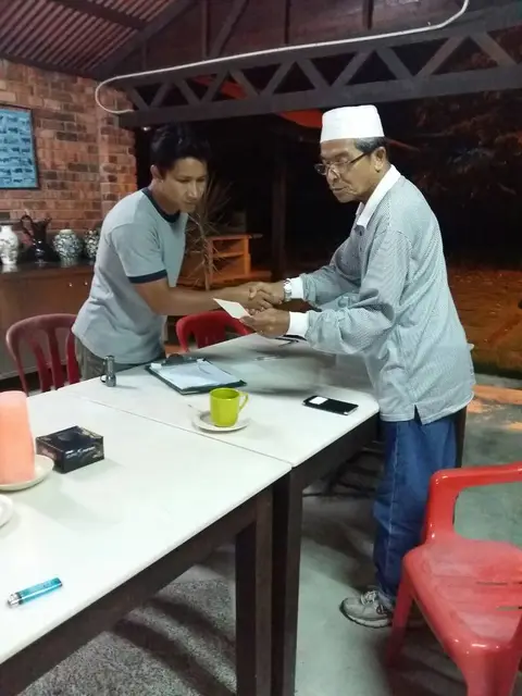 Majlis Qurban Sempena Eidul Adha Anjuran Bersama Yayasan Taat, Keluarga Arwah Makcik & Makmok Pada Sabtu 2hb Sept 2017 ( 11 Zulhijjah 1438H ) Bertempat Di Kota N.S - foto 11