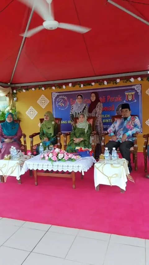 Penaung Yayasan TAAT Tunku Faezah Tunku Idris Menjadi Tetamu Kehormat Dalam Majlis Sambutan Jubli Perak Di SMK TS Tunku Ismail Sg Petani, Kedah - foto 3