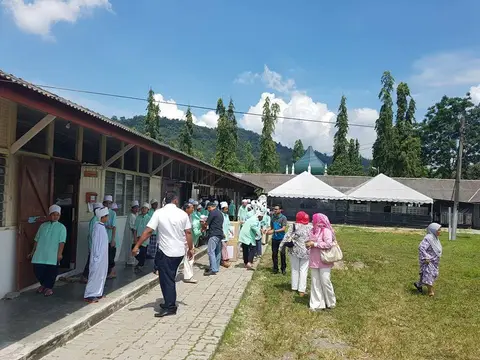 Penyerahan Ramadhan Box 2017 Kepada Tahfiz Sri Menanti, Rumah Tunas Harapan Payong Seri Sejahtera & Tahfiz Yamani Gunung Pasir - foto 8