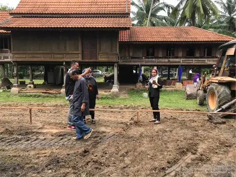Perasmian Pecah Tanah - Tahfiz di Rahmahtul Mardhiah (YT), Gadong Negeri Sembilan Pada Tanggal 18 Syawal 1439H Bersamaan 2hb Julai 2018 - foto 2