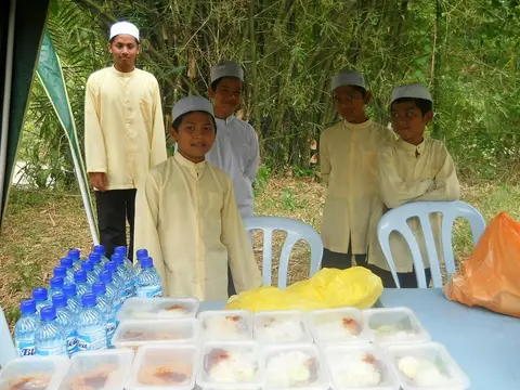 Majlis Pecah Tanah Tapak Kompleks Anak Yatim Yayasan Taat Di Labu Negeri Sembilan - foto 11