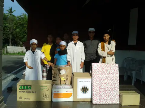 Sumbangan Bantuan Ramadhan Kepada Madrasah Tahfiz Al Yamani, Seri Menanti, Negeri Sembilan