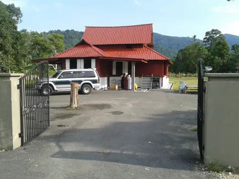 Sumbangan Bantuan Ramadhan Kepada Madrasah Tahfiz Al Yamani, Seri Menanti, Negeri Sembilan - foto 3