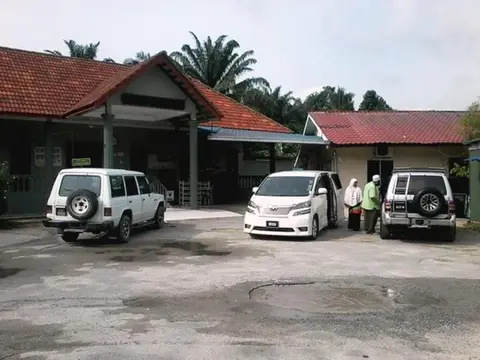 Sumbangan Bantuan Ramadhan Kepada Sekolah Rendah Agama Al Irshad, Labu, Negeri Sembilan - foto 3