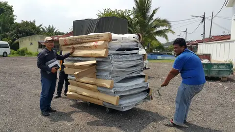 Sumbangan Katil Bertingkat Kepada Pusat Tahfiz Jalan Kebun, Shah Alam - foto 7