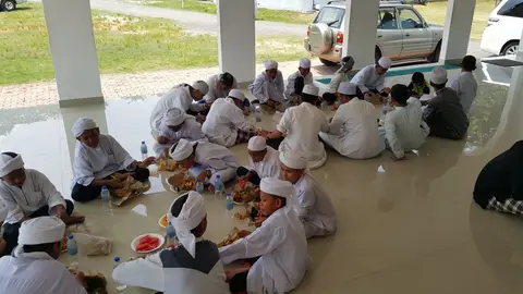 Sumbangan Kepada Madrasah Tahfiz Baitul Aini, Kuang, Selangor - foto 3