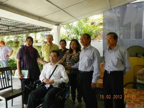 Sumbangan Kerusi Roda - foto 2
