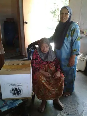 Sumbangan Kotak Ramadhan (Ramadhan Box) Yayasan TAAT Kepada Penerima Bantuan Sekitar N.Sembilan - foto 2