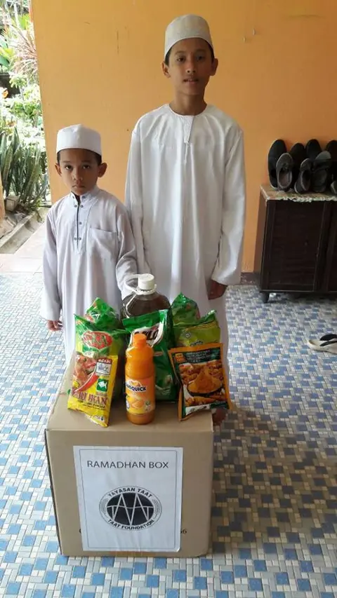 Sumbangan Kotak Ramadhan (Ramadhan Box) Yayasan TAAT Kepada Penerima Bantuan Sekitar N.Sembilan - foto 5