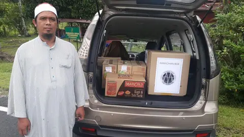 Sumbangan Kotak Ramadhan (Ramadhan Box) Yayasan TAAT Kepada Penerima Bantuan Sekitar N.Sembilan - foto 6
