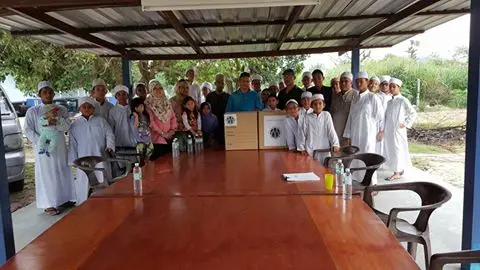 Sumbangan Kotak Ramadhan (Ramadhan Box) Yayasan TAAT kepada Pusat Tahfiz At Taqwa off Jalan Reko, Kajang