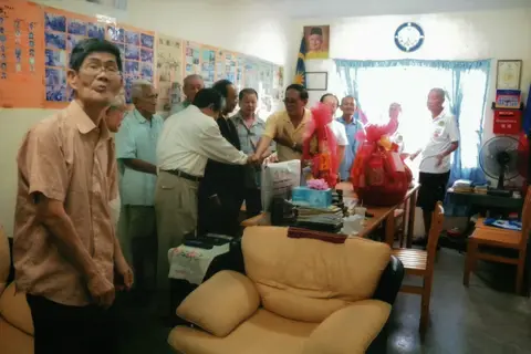 Sumbangan kepada Pusat Jagaan Warga Emas di Kuala Lumpur - foto 5