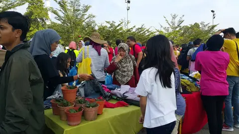 Yayasan TAAT Bekerjasama Dengan MBSA Dan Lembaga Zakat Selangor Sebagai Pengurus Program EcoFreeMarket Di Shah Alam - foto 12